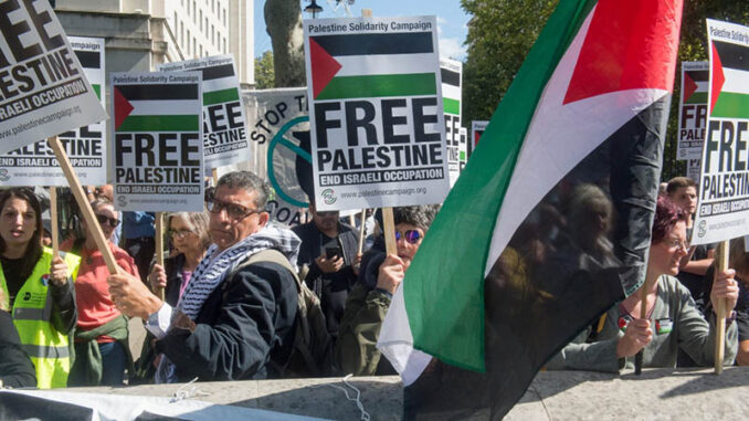 Palestine Solidarity Campaign march